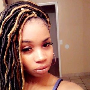 Meet your Posher, Jasmine